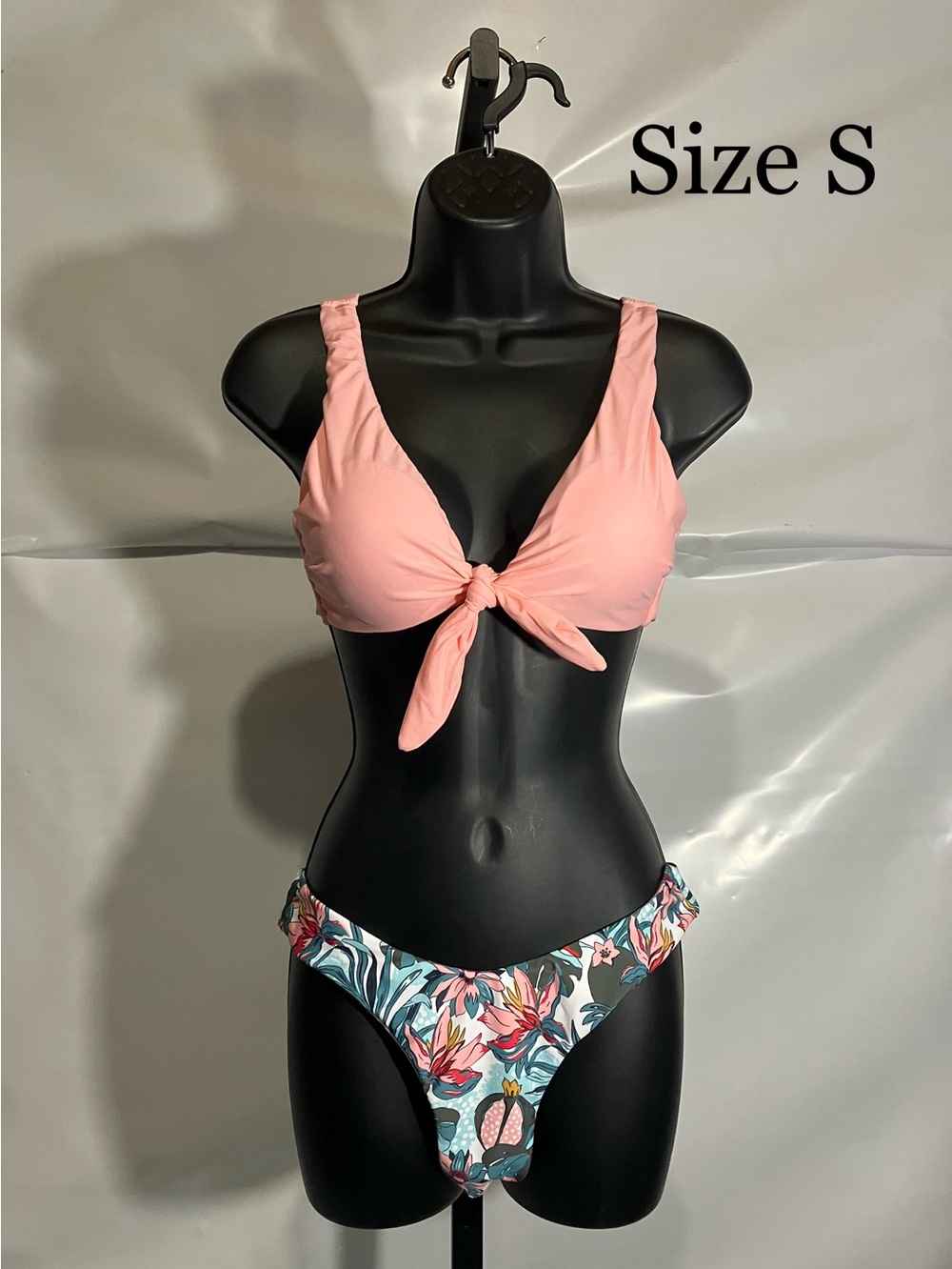 Women’s Pink Tie-Front Bikini Top & Floral Bottom Size Small